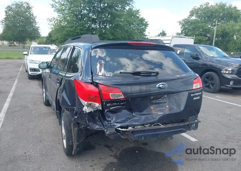 2013 Subaru Outback 2.5I Premium z USA, uszkodzony, nr VIN 4S4BRBGC1D3201769